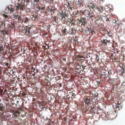 Fancy color diamant okrúhly briliant, fancy intense ružový 1,25 mm 0,01ct  BIRDR6RO-1,25 2