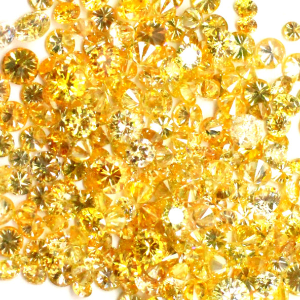 Fancy color diamant okrúhly briliant, fancy light peach oranžový 3,2 mm 0,13ct  BIRDF4OY-3,2