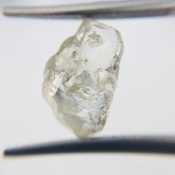 Prírodný surový diamant 3,55 ct RD0031