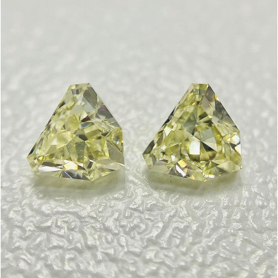 Pár diamantov v tvare Cadillac loga 0,54 ctw FSD0067