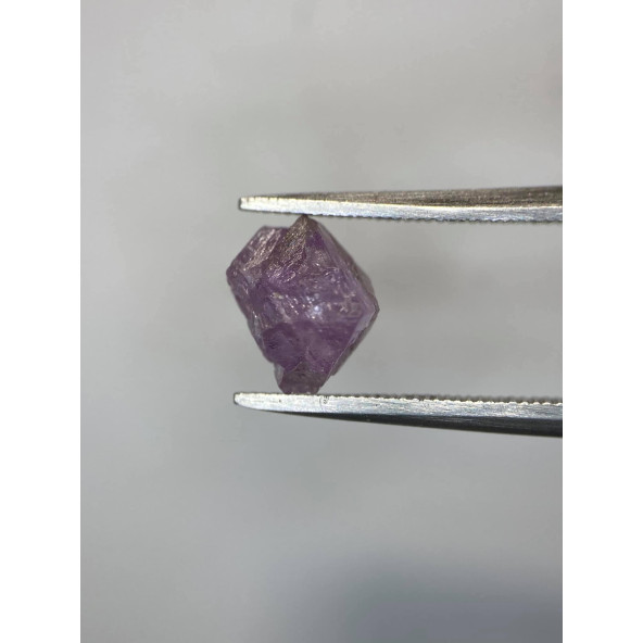 Prírodný surový diamant ružovej farby 0,79ct RD0059(5)