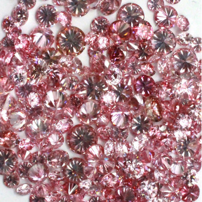 Fancy color diamant okrúhly briliant, fancy vivid raspberry ružový 2 mm 0,04ct  BIRDR7RO-2 2