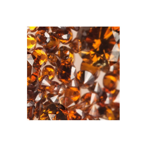 Fancy color diamant okrúhly briliant, fancy deep Amber 3,4 mm 0,15ct  BIRDO8OR-3,4