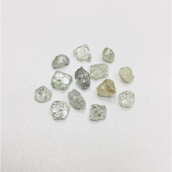 Balíček 13 prírodných surových diamantov 11,17 ct RD0010