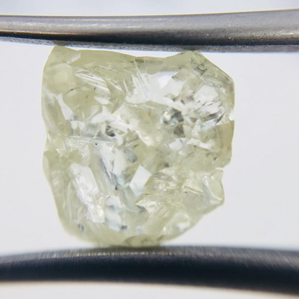Prírodný surový diamant 2,99 ct RD0028