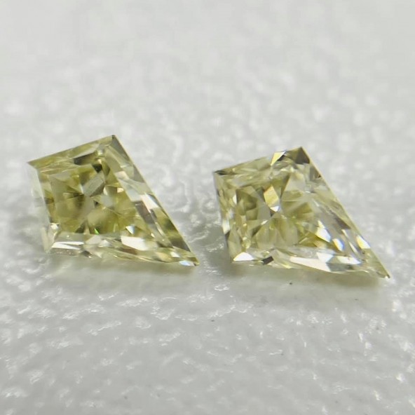 Prírodný žltý diamant v tvare šarkana 0,32 ctw FSD0072